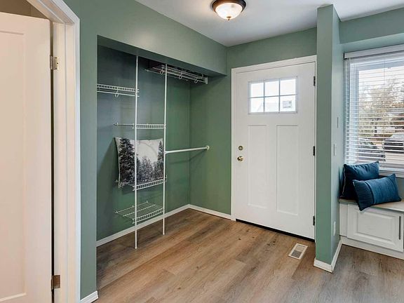 2nd image of 605 Allen St SE Unit 605