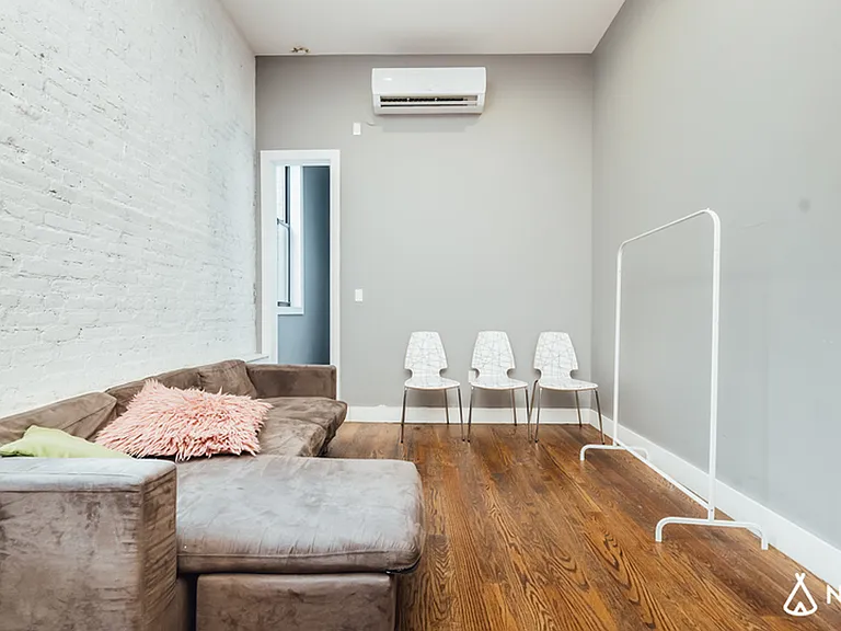 6015 Myrtle Ave #L — Photo 5