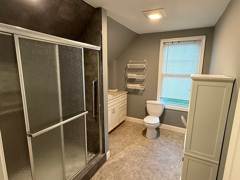 136 Hall St #2 — Photo 7