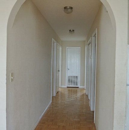 4th image of 1930 W Bayshore Dr