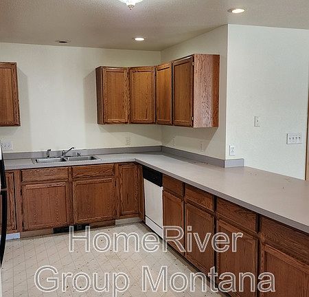 4th image of 1917 Mount Ave APT C