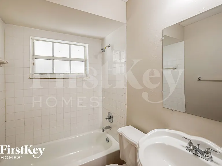 10352 SW 208th Ln — Photo 12