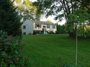 8 Dale Dr, East Hampton, CT 06424