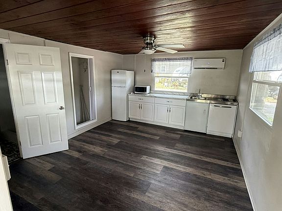 3rd image of 14035 W River Rd Cabin D