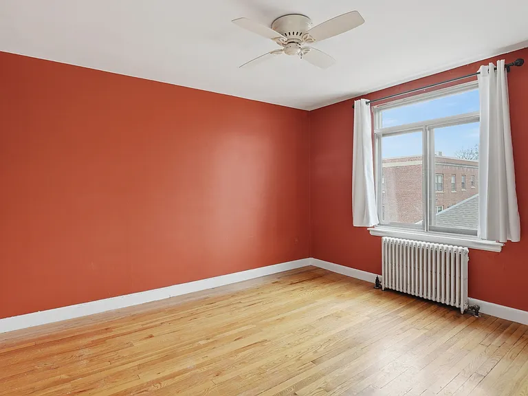 20 Ashland St #3L — Photo 13
