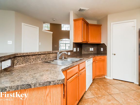 5th image of 3206 Eagles Ledge Ct