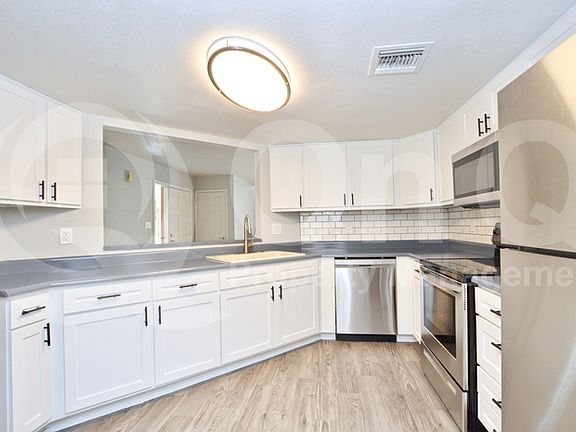 2nd image of 11244 N Saguaro Blvd APT 101