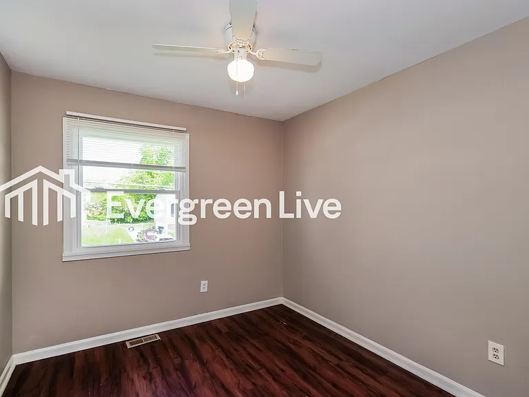 2549 Berthbrook Dr — Photo 12