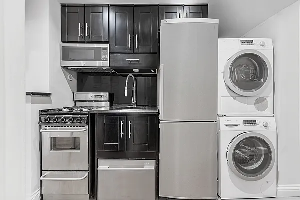 Rented by REAL New York | media 3