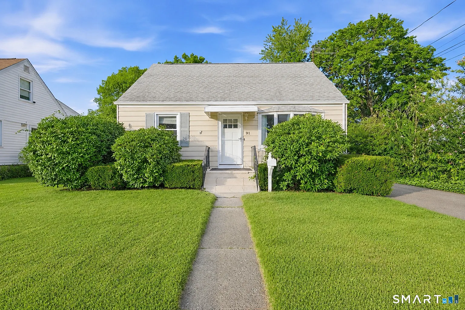 3 bed, 1.0 bath, 1560 sqft, $3,450 — Photo 1