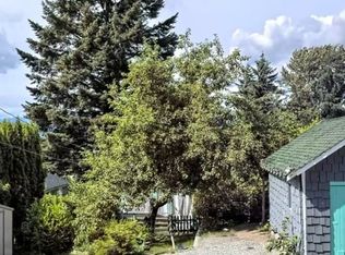 12990 112a Ave, Surrey, BC V3T2S8