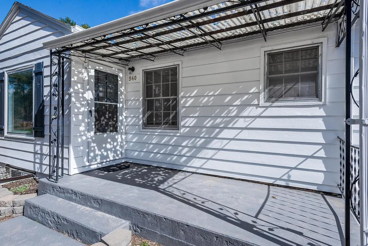 2 bed, 800 sqft, $1,500 — Photo 2