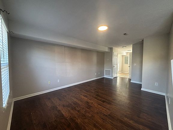 4th image of 568 Gray Station Rd APT 6