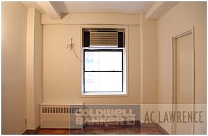 4th image of 132 E 45th St APT 9G