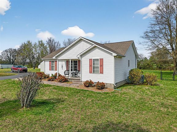 3rd image of 110 B Nealy Rd