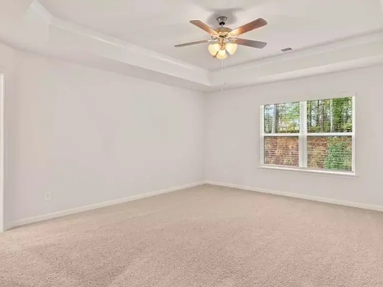 305 Silver Moon Dr — Photo 4