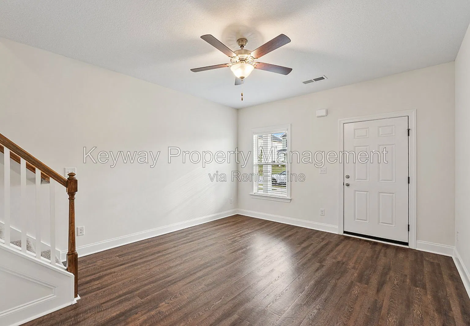 4 bed, 3.0 bath, 1624 sqft, $2,200 — Photo 3