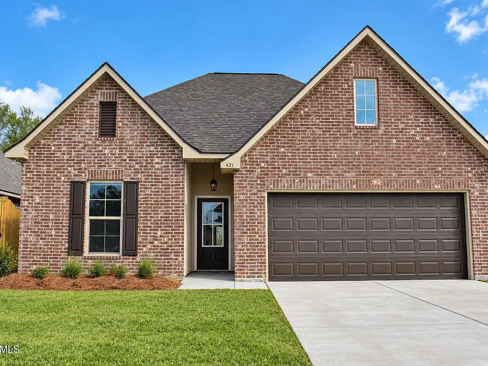 421 Berg Ct