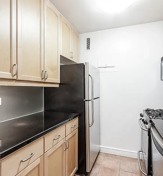 201 E 87th St #25B — Photo 5