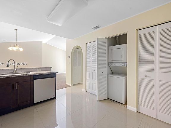 3rd image of 10161 W Sunrise Blvd APT 304