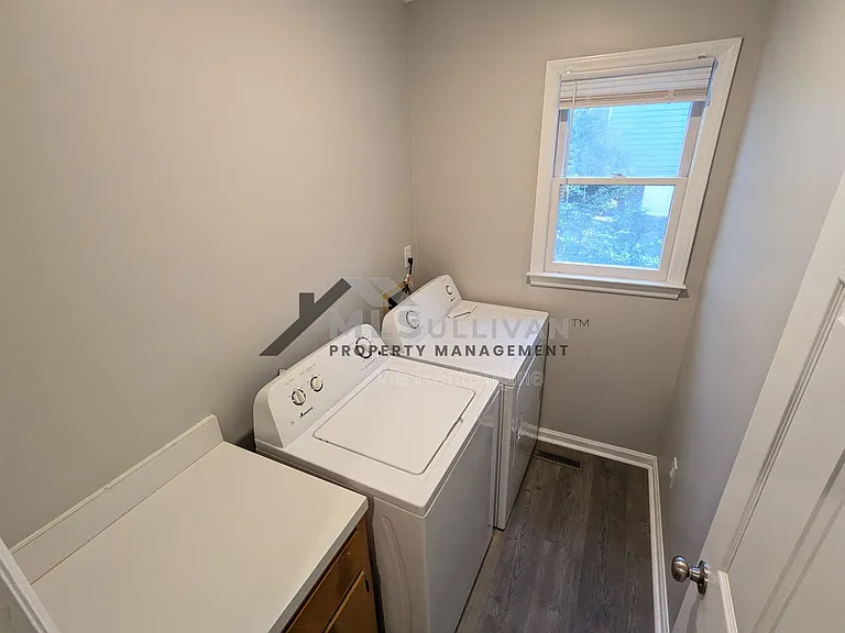 4424 American Dr — Photo 2