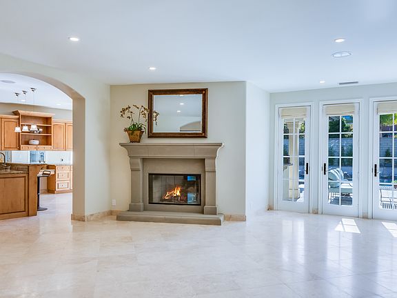 5th image of 4138 Bouton Dr