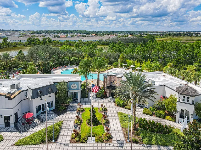 1055 Plantation Ln — Photo 15