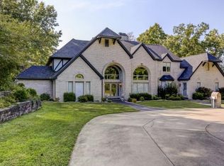 3 Kenwood Pl, Decatur, IL 62521