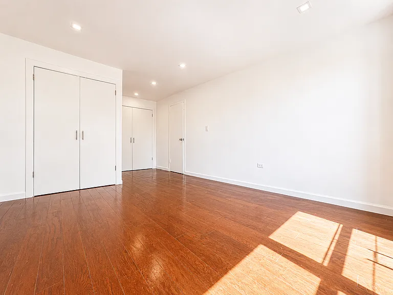 150 W 225th St #2D — Photo 19