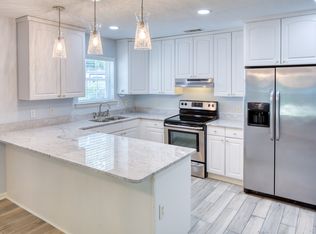 13 1/2 Bonaventure Rd, Thunderbolt, GA 31404