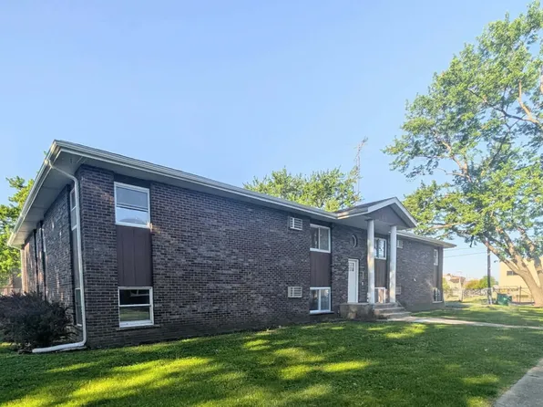 575 E Oak St, Kankakee, IL 60901