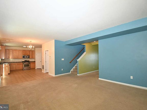 2nd image of 2330 Elderberry Dr