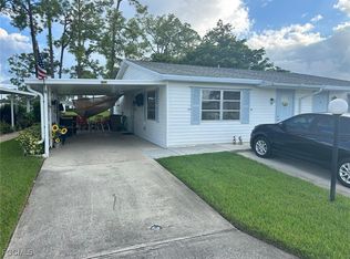 19 Pinewood Blvd, Lehigh Acres, FL 33936