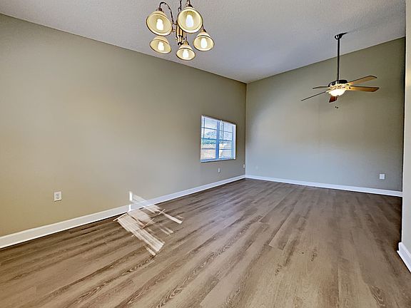 5th image of 1034 Branchwood Dr