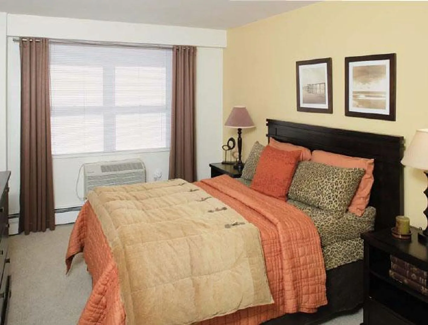 Coolidge Corner 3 Bed Balcony | No Broker Fee — Photo 4