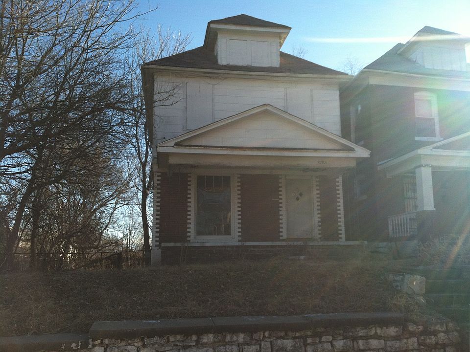2nd image of 2515 Walrond Ave