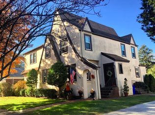 242 Cornwell Ave, Valley Stream, NY 11580