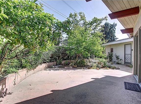 4th image of 769 E Bickley Dr #1