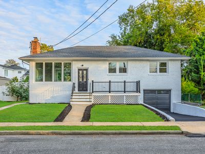 2100 Beverly Way, Merrick, NY, 11566