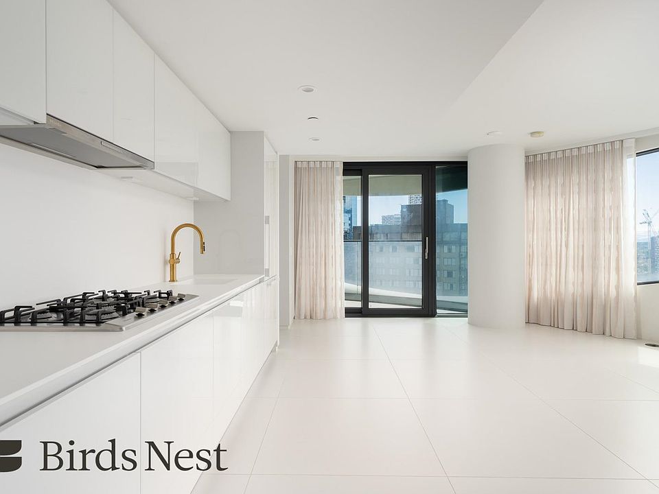 1st image of 1033 Nelson St #2403