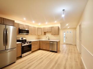 28 Lewis St, Greenville, ME 04441