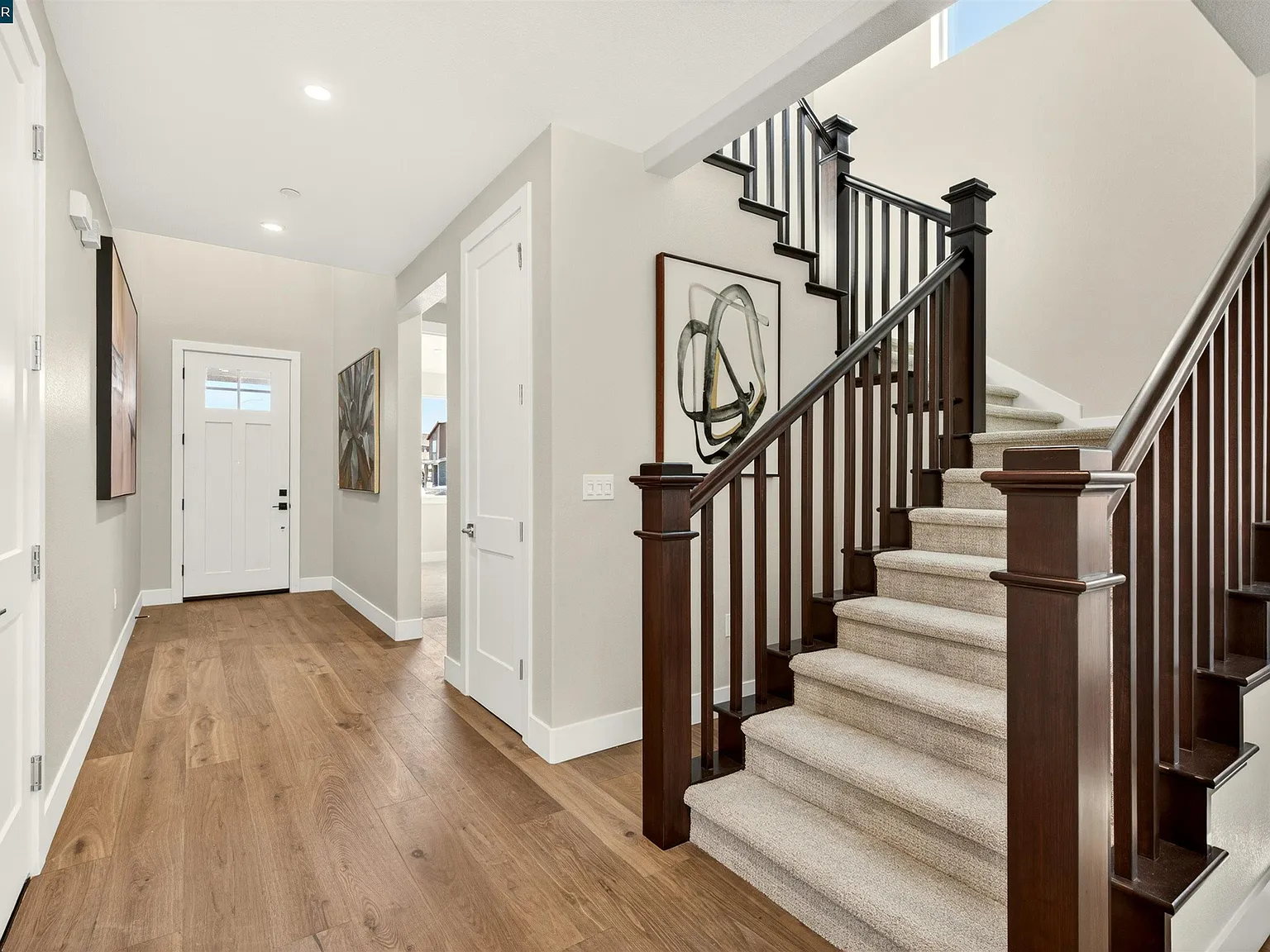 2201 Vandeleur Dr - Photo 4