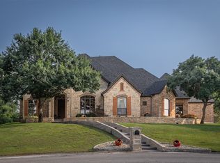159 Silver Valley Ln, Fort Worth, TX 76108