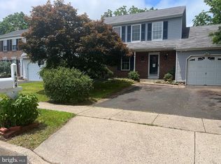 424 Dorchester Ln, Perkasie, PA 18944