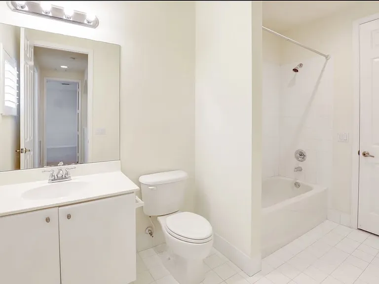 1445 Mariposa Cir — Photo 11
