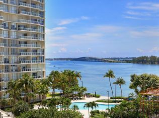 145 SE 25th Rd APT 702, Miami, FL 33129