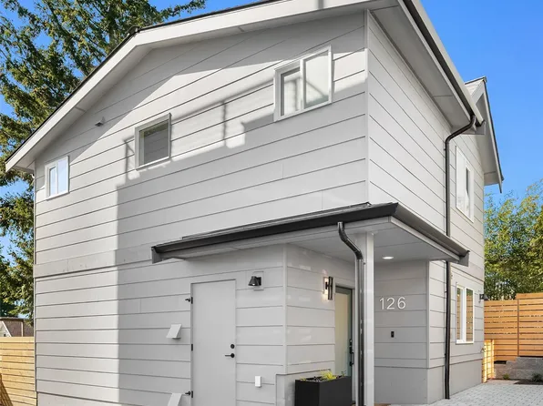 126 N 49th Street, Seattle, WA 98103