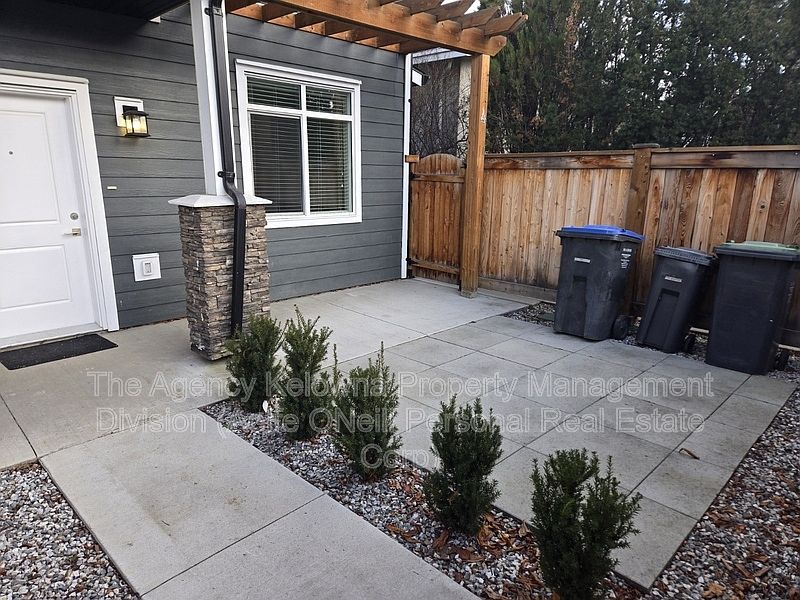 1st image of 834 Cadder Ave #2