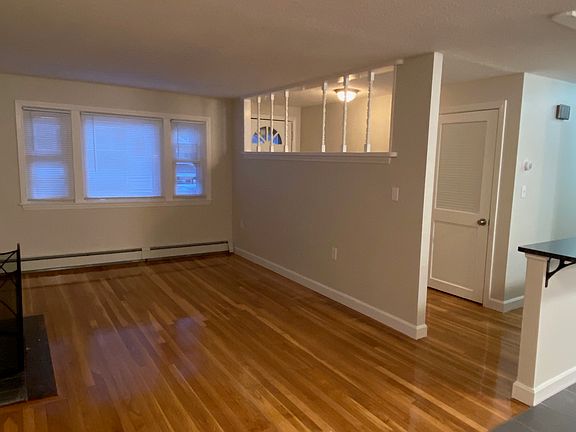 5th image of 42 Leverett Ave #1