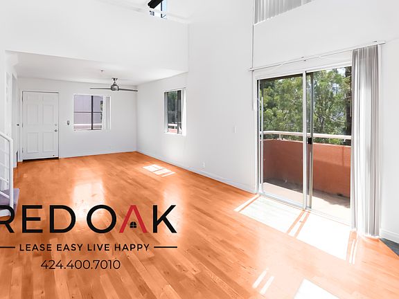 2nd image of 1939 Tamarind Ave #9